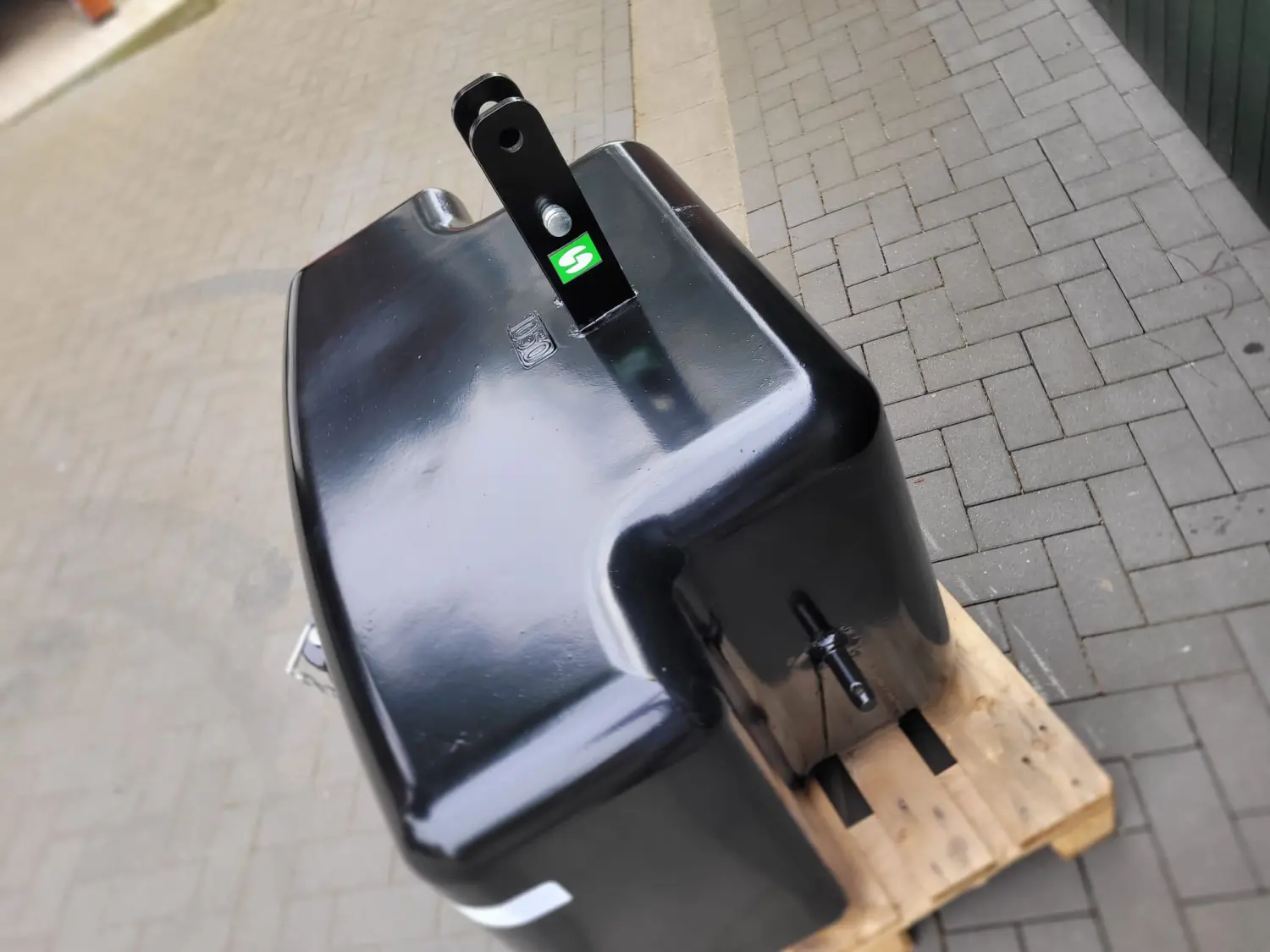 1050 kg STHA ECO-line von STHA Agrartechnik