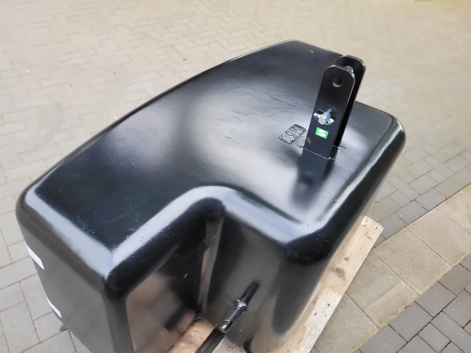 1450 kg STHA ECO-line von STHA Agrartechnik