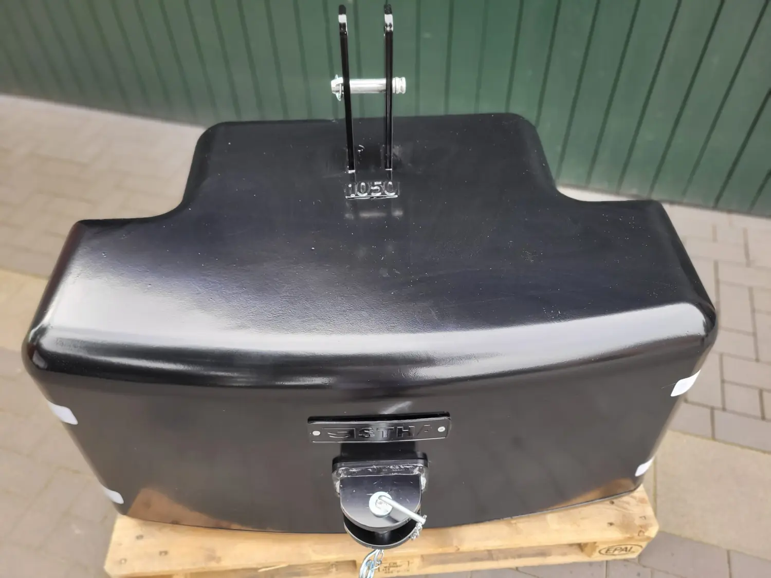 1050 kg STHA ECO-line von STHA Agrartechnik
