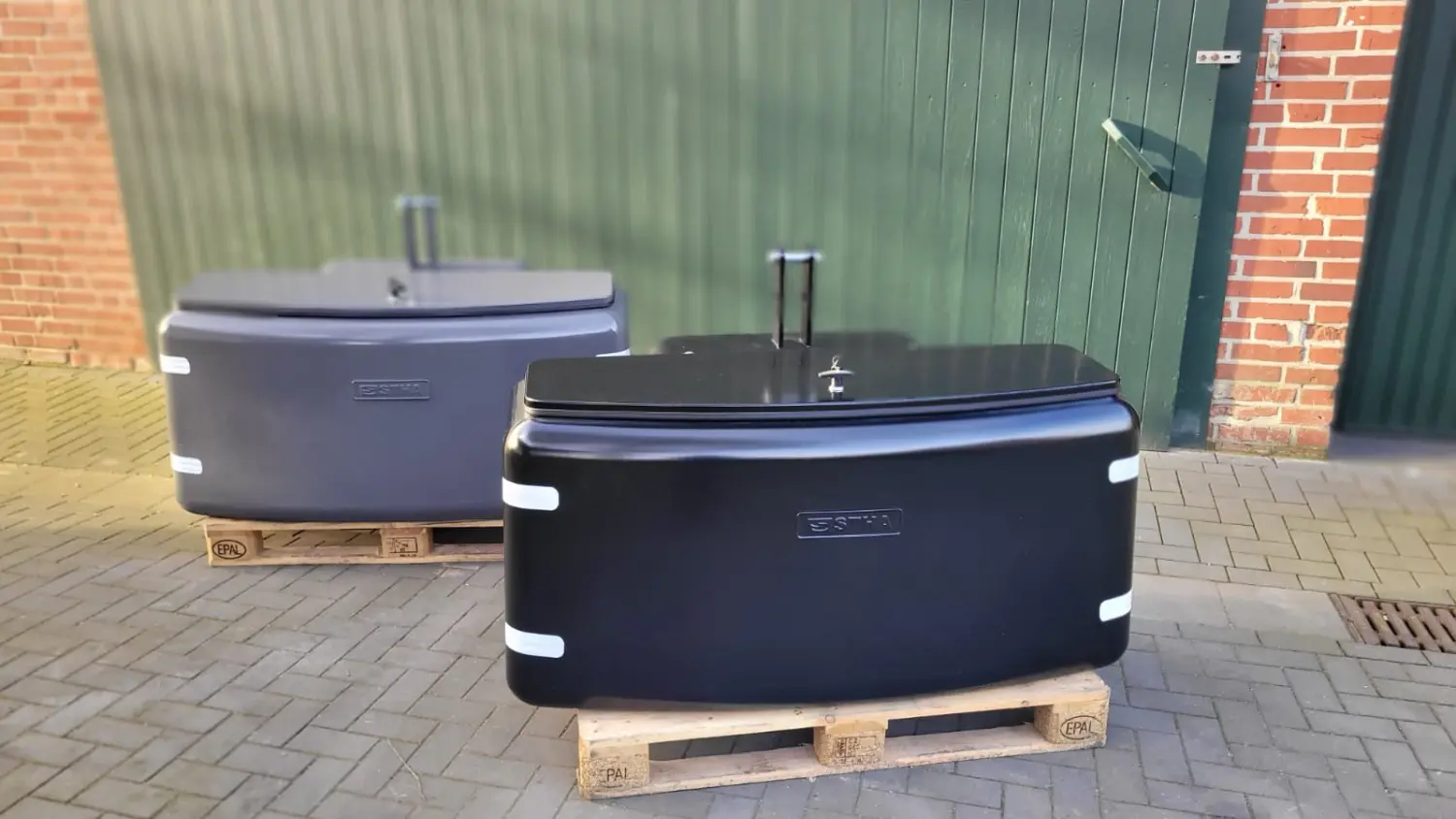 STHA Traktorgewichte mit Staufach , STHA Box GREAT- LINE hinzufügen von STHA Agrartechnik